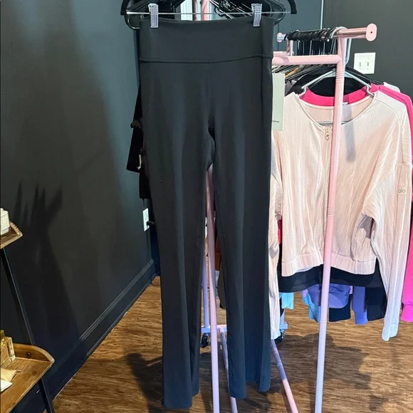 lululemon athletica groove nulu hr flare - Picture 2 of 3